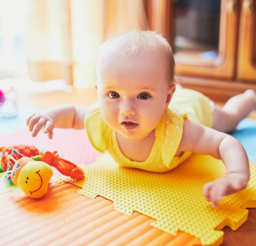 Pourquoi le tapis d'éveil bébé est-il bénéfique ?