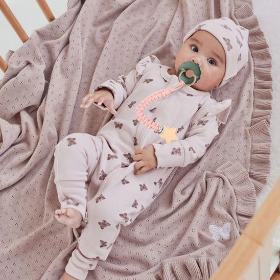 attache-tetine-fille