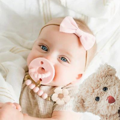 attache-tetine-mignonne