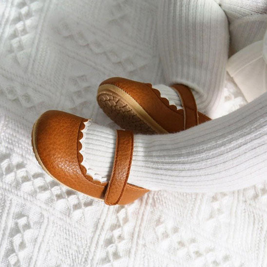 chaussure-bebe-fille-brunes