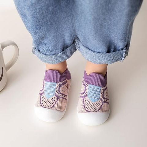 chaussure-pour-bebe-mauves