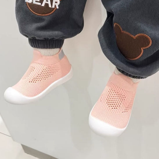 chaussures-bebe-anti-glisse