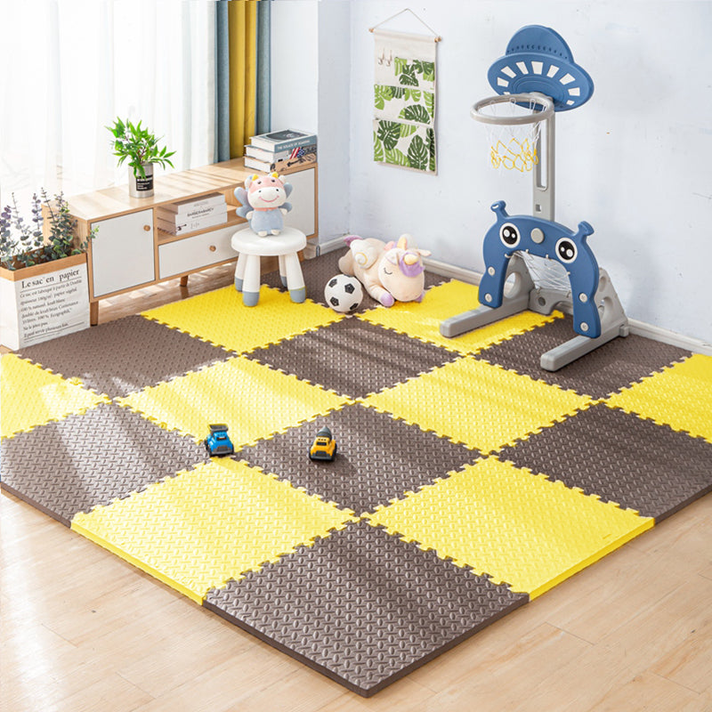 tapis-de-jeu-jaune