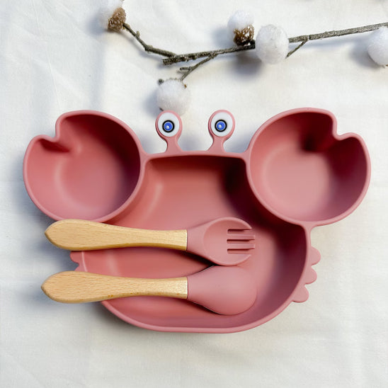 vaisselle-bebe-mange-seul