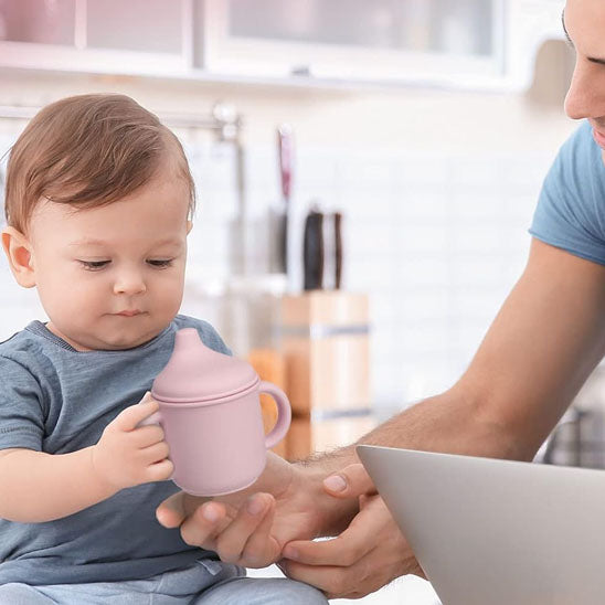 verre-pour-bebe-facile-a-tenir