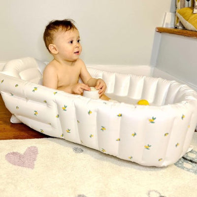 Baignoire-bébé-rembourrée