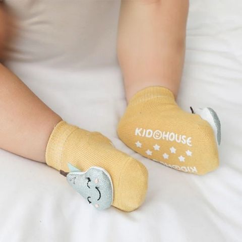 chaussette-pour-bebe-jaunes