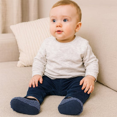 Chaussons-bébé-a-l-aise