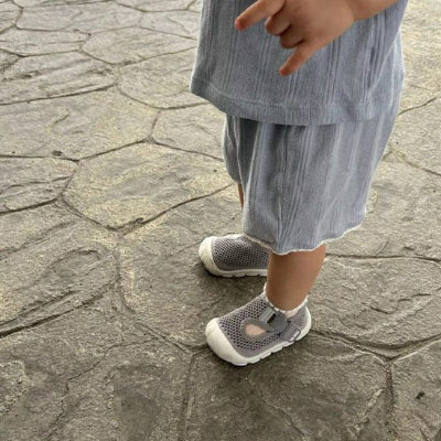 Chaussure-premier-pas-bebe-simple