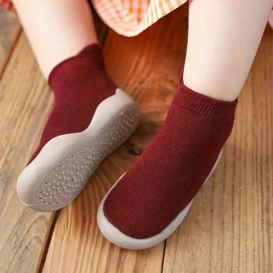 Chaussures-bebe-maintien-la-cheville