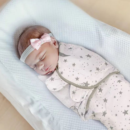 Couverture-emmaillotage-bebe-blanche-etoilée