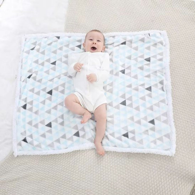 Couverture-en-polaire-bebe-reversible