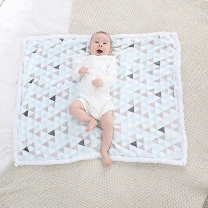 Couverture-en-polaire-bebe-reversible