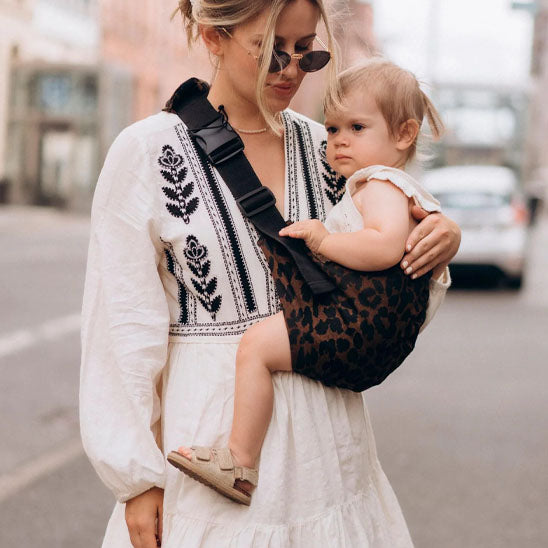 echarpe-de-portage-bebe-leopard