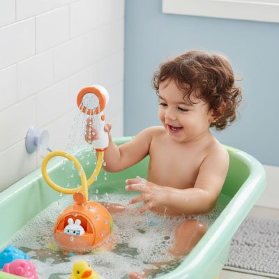 Jouet-baignoire-pour-bebe-design-coloré 