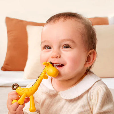 jouet-dentition-bebe-souriant