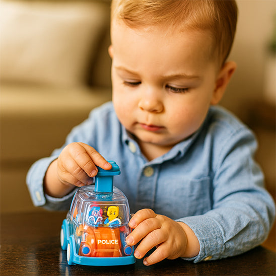 petite-voiture-jouet-bebe