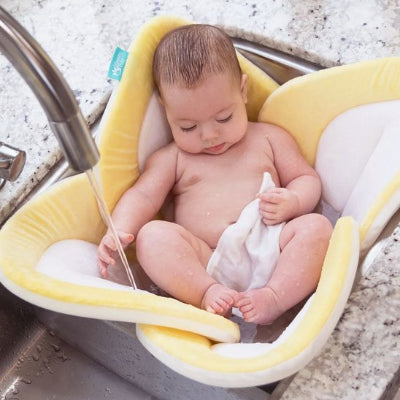 Siege-de-bain-pour-bebe-jaune